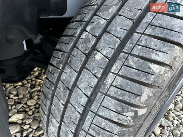 Белый Рено Мастер, объемом двигателя 2.3 л и пробегом 226 тыс. км за 27000 $, фото 13 на Automoto.ua