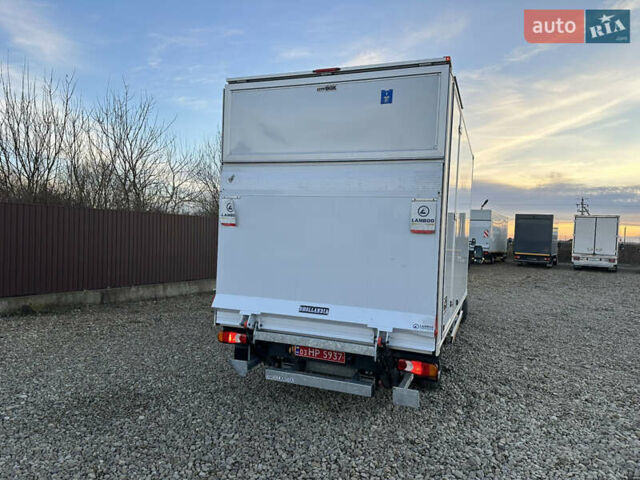 Белый Рено Мастер, объемом двигателя 2.3 л и пробегом 226 тыс. км за 27000 $, фото 4 на Automoto.ua