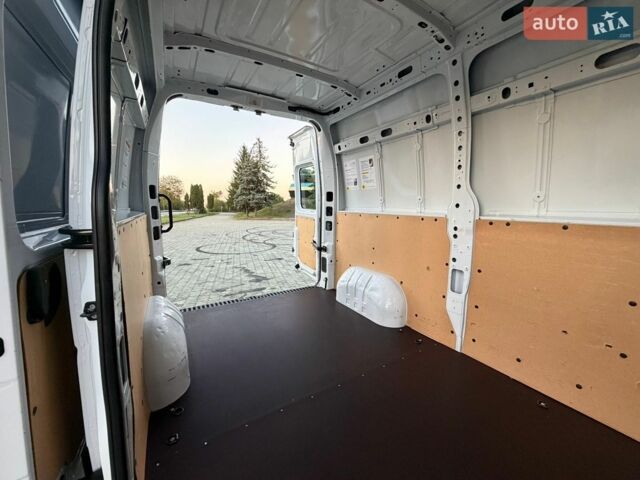Білий Рено Мастєр, об'ємом двигуна 2.3 л та пробігом 213 тис. км за 19800 $, фото 42 на Automoto.ua