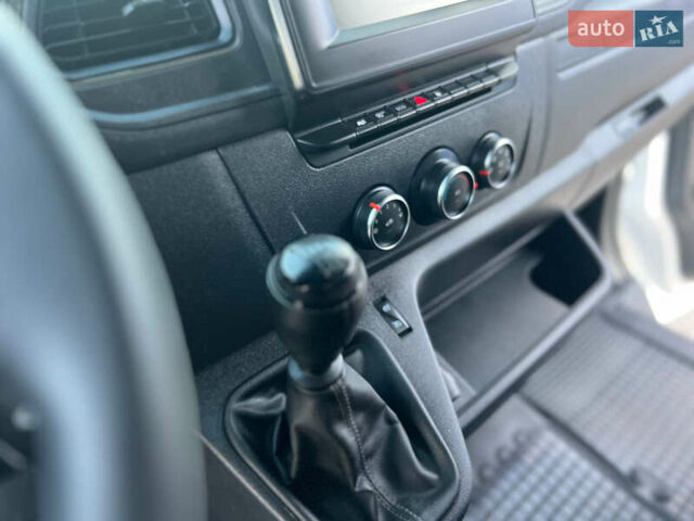 Білий Рено Мастєр, об'ємом двигуна 0 л та пробігом 279 тис. км за 21500 $, фото 60 на Automoto.ua