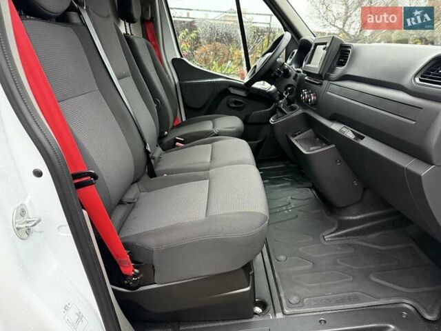 Белый Рено Мастер, объемом двигателя 2.3 л и пробегом 87 тыс. км за 27800 $, фото 17 на Automoto.ua