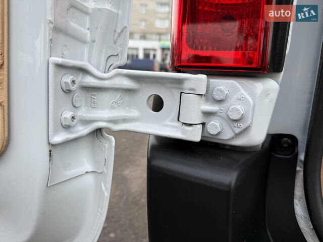 Білий Рено Мастєр, об'ємом двигуна 0 л та пробігом 203 тис. км за 21500 $, фото 34 на Automoto.ua