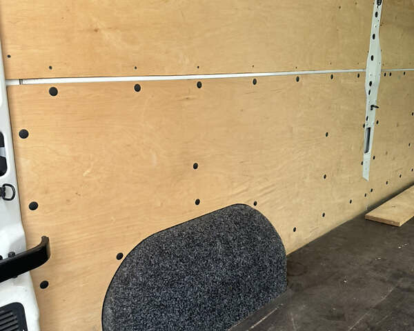 Білий Рено Мастєр, об'ємом двигуна 2.3 л та пробігом 84 тис. км за 27999 $, фото 21 на Automoto.ua