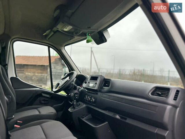 Білий Рено Мастєр, об'ємом двигуна 2.3 л та пробігом 105 тис. км за 21400 $, фото 31 на Automoto.ua