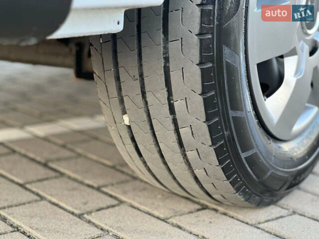 Білий Рено Мастєр, об'ємом двигуна 0 л та пробігом 279 тис. км за 21500 $, фото 38 на Automoto.ua