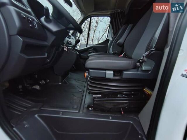 Белый Рено Мастер, объемом двигателя 2.3 л и пробегом 288 тыс. км за 21999 $, фото 16 на Automoto.ua