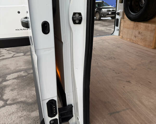 Білий Рено Мастєр, об'ємом двигуна 0 л та пробігом 203 тис. км за 21500 $, фото 37 на Automoto.ua