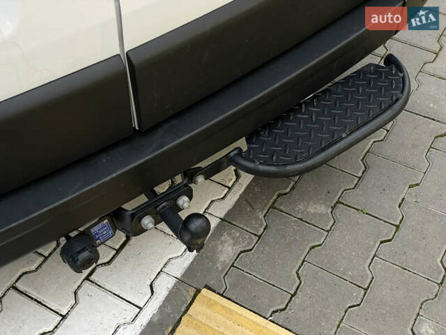 Белый Рено Мастер, объемом двигателя 2.3 л и пробегом 57 тыс. км за 26999 $, фото 7 на Automoto.ua