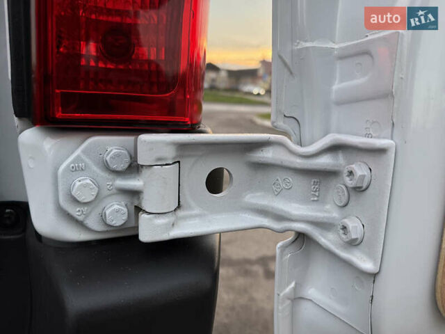Білий Рено Мастєр, об'ємом двигуна 0 л та пробігом 203 тис. км за 21500 $, фото 32 на Automoto.ua