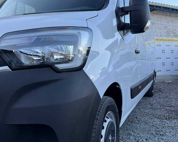 Білий Рено Мастєр, об'ємом двигуна 0 л та пробігом 156 тис. км за 21400 $, фото 4 на Automoto.ua