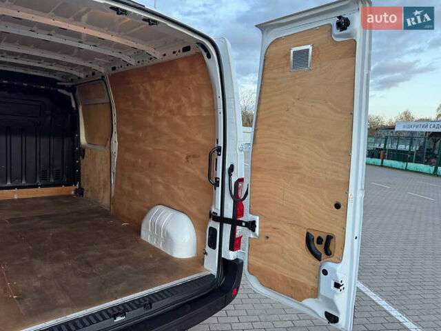 Білий Рено Мастєр, об'ємом двигуна 0 л та пробігом 193 тис. км за 21900 $, фото 85 на Automoto.ua