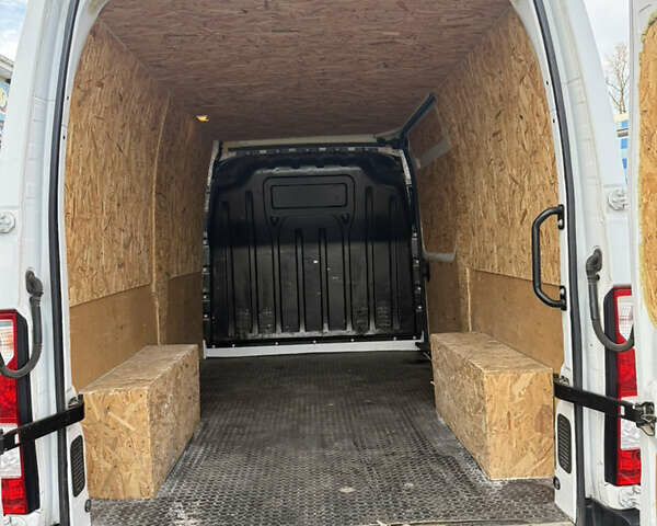 Білий Рено Мастєр, об'ємом двигуна 2.3 л та пробігом 241 тис. км за 22373 $, фото 19 на Automoto.ua