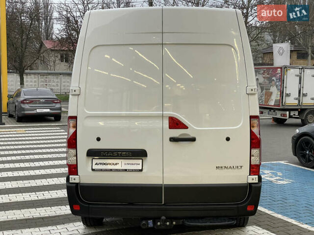 Белый Рено Мастер, объемом двигателя 2.3 л и пробегом 57 тыс. км за 26999 $, фото 5 на Automoto.ua