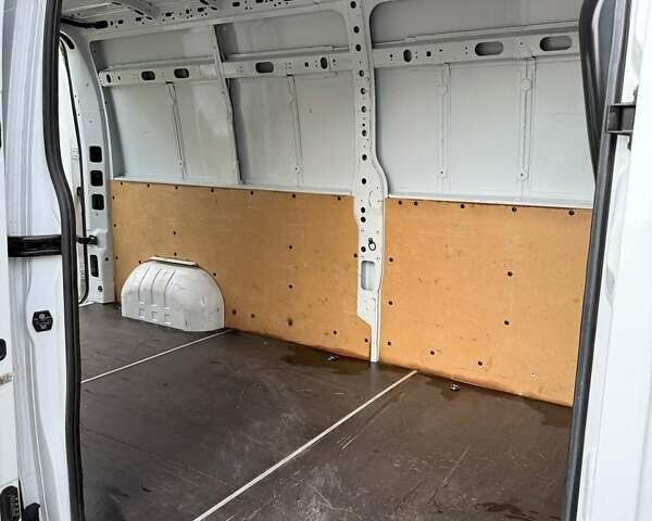 Білий Рено Мастєр, об'ємом двигуна 2.3 л та пробігом 94 тис. км за 27000 $, фото 61 на Automoto.ua