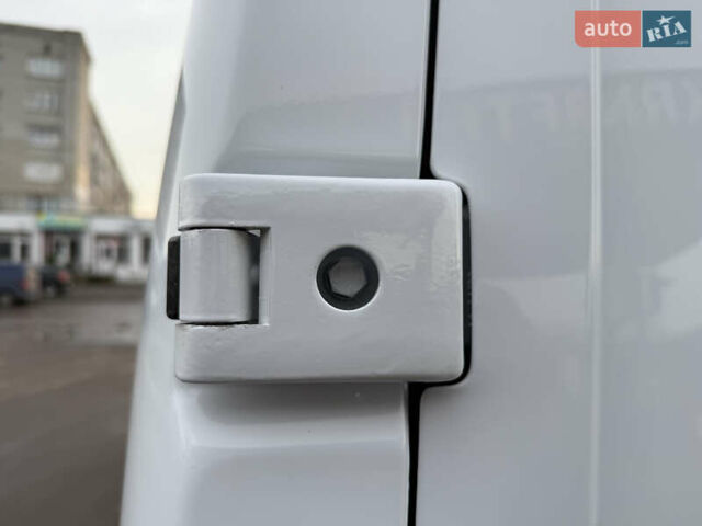 Білий Рено Мастєр, об'ємом двигуна 0 л та пробігом 203 тис. км за 21500 $, фото 14 на Automoto.ua