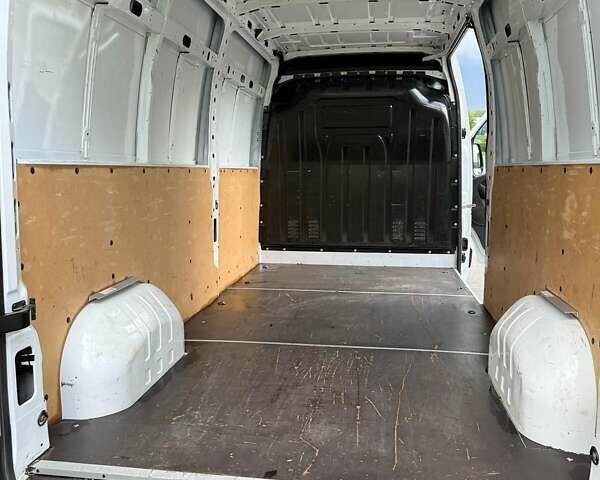 Білий Рено Мастєр, об'ємом двигуна 2.3 л та пробігом 94 тис. км за 27000 $, фото 63 на Automoto.ua