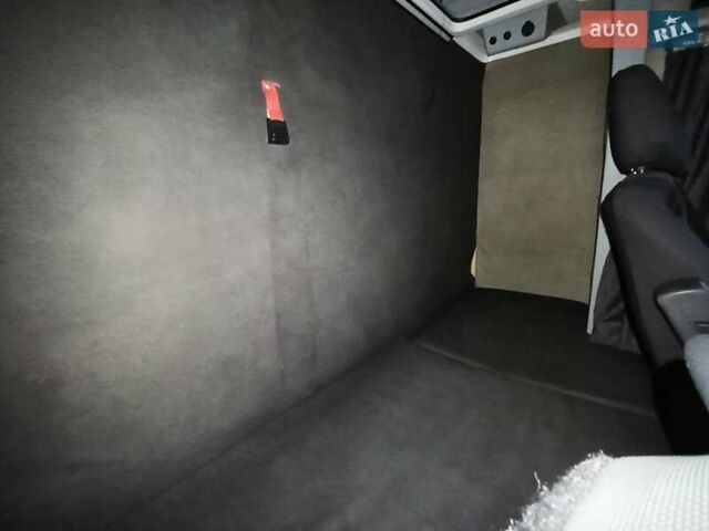 Белый Рено Мастер, объемом двигателя 2.3 л и пробегом 288 тыс. км за 21999 $, фото 32 на Automoto.ua