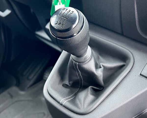 Белый Рено Мастер, объемом двигателя 2.3 л и пробегом 52 тыс. км за 33000 $, фото 34 на Automoto.ua