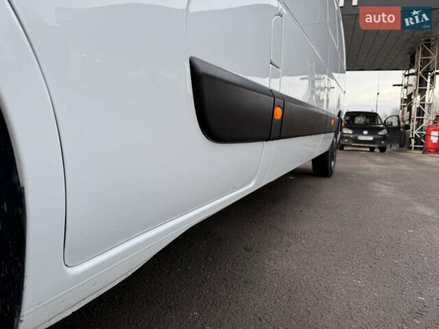 Білий Рено Мастєр, об'ємом двигуна 0 л та пробігом 203 тис. км за 21500 $, фото 24 на Automoto.ua