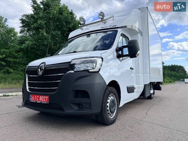 Белый Рено Мастер, объемом двигателя 2.3 л и пробегом 275 тыс. км за 24900 $, фото 3 на Automoto.ua