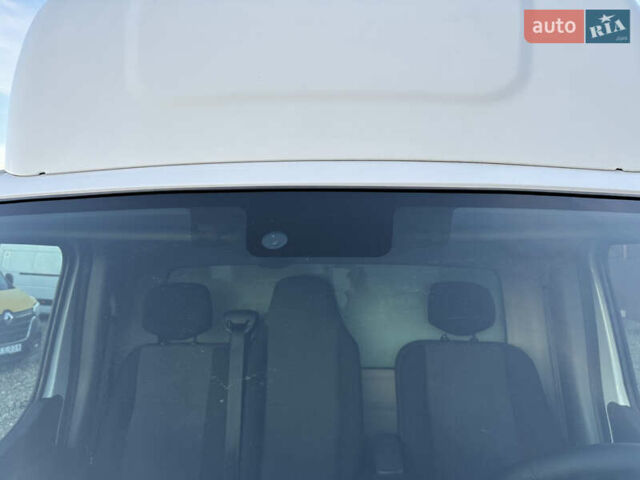 Белый Рено Мастер, объемом двигателя 2.3 л и пробегом 226 тыс. км за 27000 $, фото 15 на Automoto.ua