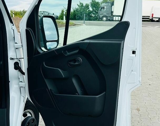 Белый Рено Мастер, объемом двигателя 2.3 л и пробегом 167 тыс. км за 29000 $, фото 30 на Automoto.ua