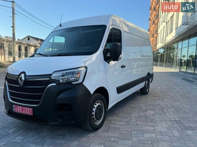 Белый Рено Мастер, объемом двигателя 0 л и пробегом 158 тыс. км за 21600 $, фото 2 на Automoto.ua