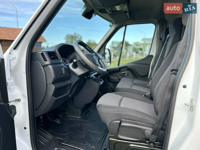 Білий Рено Мастєр, об'ємом двигуна 2.3 л та пробігом 108 тис. км за 21400 $, фото 37 на Automoto.ua