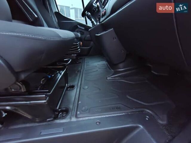 Белый Рено Мастер, объемом двигателя 2.3 л и пробегом 288 тыс. км за 21999 $, фото 27 на Automoto.ua