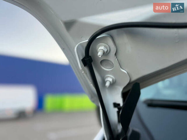 Білий Рено Мастєр, об'ємом двигуна 0 л та пробігом 279 тис. км за 21500 $, фото 83 на Automoto.ua