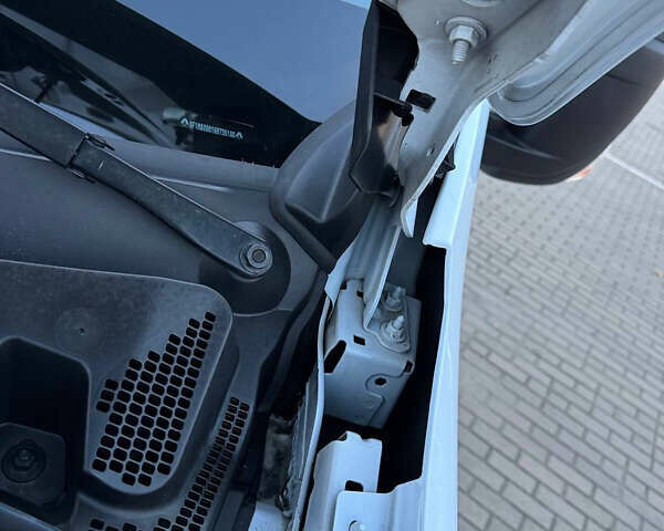 Білий Рено Мастєр, об'ємом двигуна 0 л та пробігом 193 тис. км за 21900 $, фото 102 на Automoto.ua