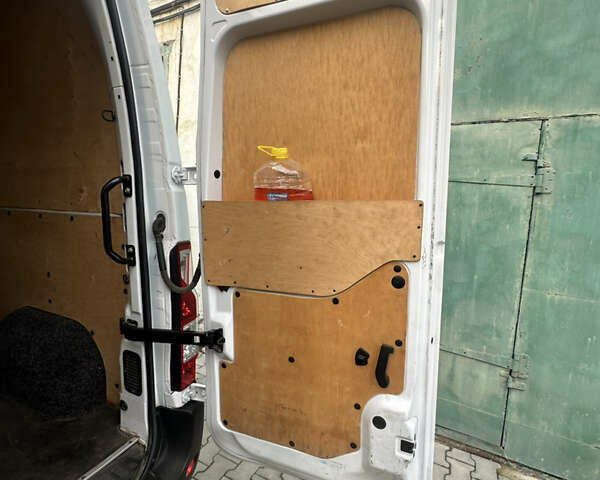 Білий Рено Мастєр, об'ємом двигуна 2.3 л та пробігом 84 тис. км за 27999 $, фото 24 на Automoto.ua