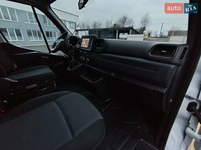 Белый Рено Мастер, объемом двигателя 2.3 л и пробегом 288 тыс. км за 21999 $, фото 33 на Automoto.ua