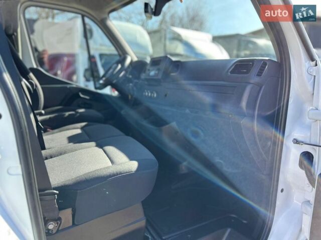 Білий Рено Мастєр, об'ємом двигуна 2.3 л та пробігом 220 тис. км за 23450 $, фото 43 на Automoto.ua