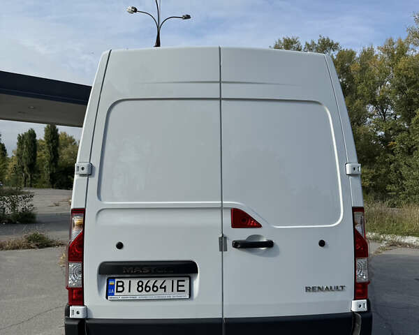 Белый Рено Мастер, объемом двигателя 2.3 л и пробегом 65 тыс. км за 31470 $, фото 5 на Automoto.ua