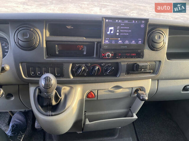 Білий Рено Мастєр, об'ємом двигуна 2.5 л та пробігом 455 тис. км за 8500 $, фото 42 на Automoto.ua