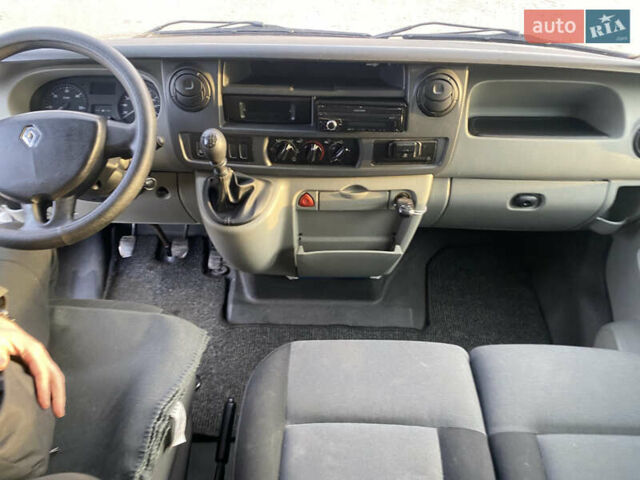 Білий Рено Мастєр, об'ємом двигуна 2.5 л та пробігом 455 тис. км за 8500 $, фото 37 на Automoto.ua