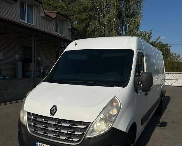 Белый Рено Мастер, объемом двигателя 2.3 л и пробегом 340 тыс. км за 11000 $, фото 3 на Automoto.ua
