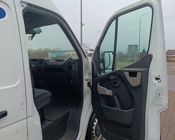 Белый Рено Мастер, объемом двигателя 2.3 л и пробегом 427 тыс. км за 9000 $, фото 15 на Automoto.ua