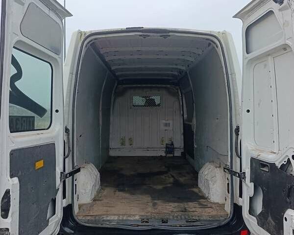 Белый Рено Мастер, объемом двигателя 2.3 л и пробегом 427 тыс. км за 9000 $, фото 18 на Automoto.ua