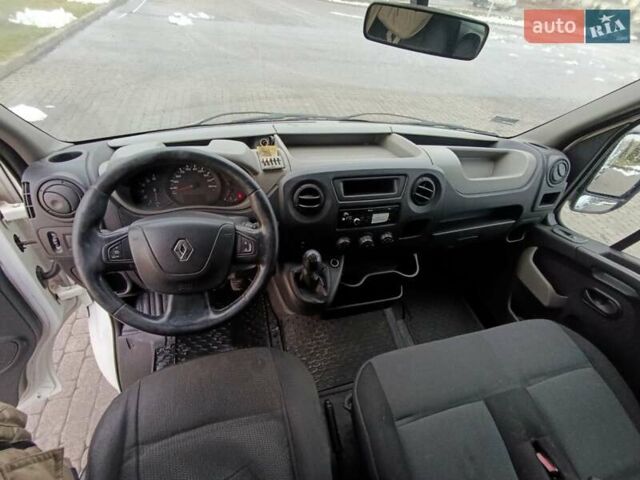 Белый Рено Мастер, объемом двигателя 2.3 л и пробегом 427 тыс. км за 9000 $, фото 9 на Automoto.ua