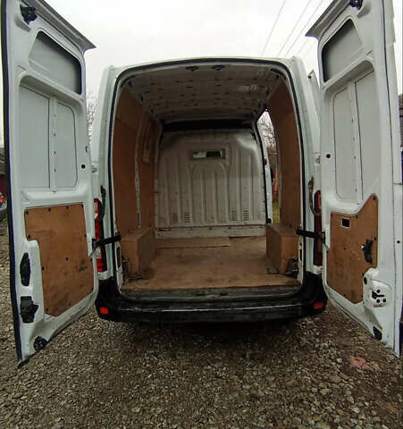 Белый Рено Мастер, объемом двигателя 2.3 л и пробегом 255 тыс. км за 12100 $, фото 9 на Automoto.ua