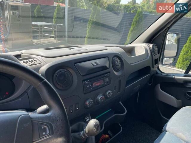 Белый Рено Мастер, объемом двигателя 2.3 л и пробегом 246 тыс. км за 12700 $, фото 10 на Automoto.ua