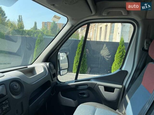 Белый Рено Мастер, объемом двигателя 2.3 л и пробегом 246 тыс. км за 12700 $, фото 11 на Automoto.ua