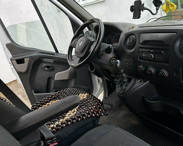 Білий Рено Мастєр, об'ємом двигуна 2.3 л та пробігом 322 тис. км за 14250 $, фото 3 на Automoto.ua