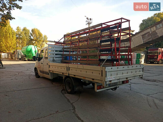 Белый Рено Мастер, объемом двигателя 2.3 л и пробегом 255 тыс. км за 19000 $, фото 6 на Automoto.ua