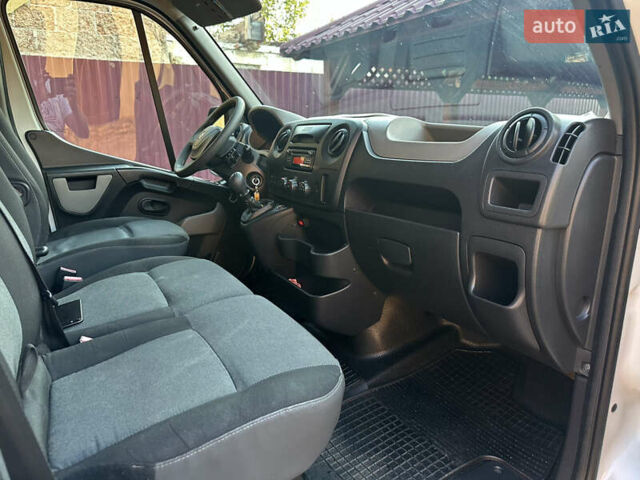 Білий Рено Мастєр, об'ємом двигуна 2.3 л та пробігом 327 тис. км за 13500 $, фото 12 на Automoto.ua