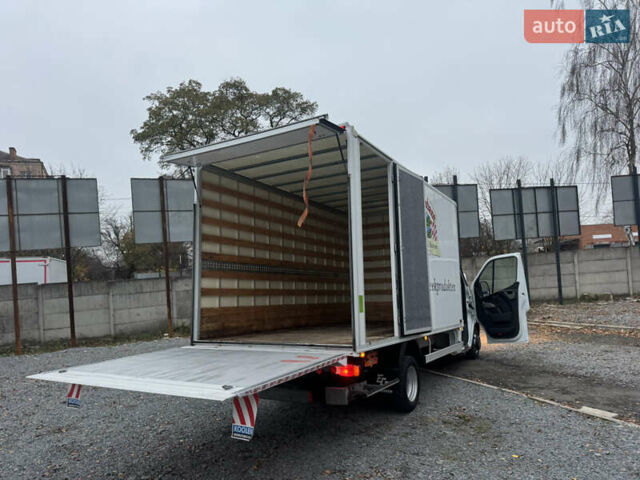 Белый Рено Мастер, объемом двигателя 2.3 л и пробегом 265 тыс. км за 22900 $, фото 38 на Automoto.ua