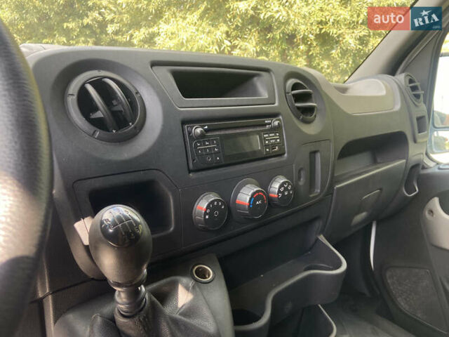 Білий Рено Мастєр, об'ємом двигуна 2.3 л та пробігом 356 тис. км за 14500 $, фото 13 на Automoto.ua