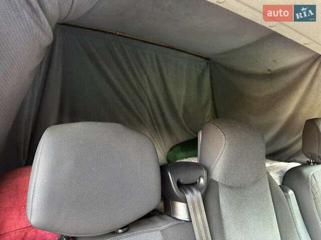 Білий Рено Мастєр, об'ємом двигуна 2.3 л та пробігом 327 тис. км за 13500 $, фото 14 на Automoto.ua